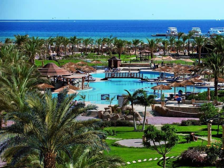 Amwaj Blue Beach Resort Spa Amwaj Blue Beach ResortSpa-2-min.jpg